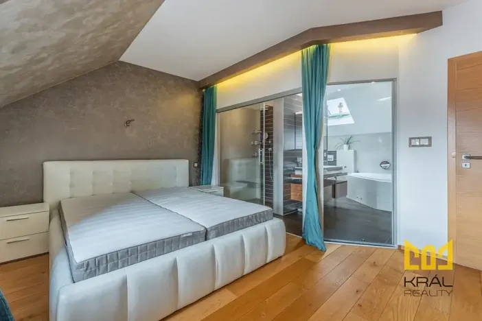 Pronájem bytu 3+kk, Praha - Horní Počernice, Náchodská, 91 m2