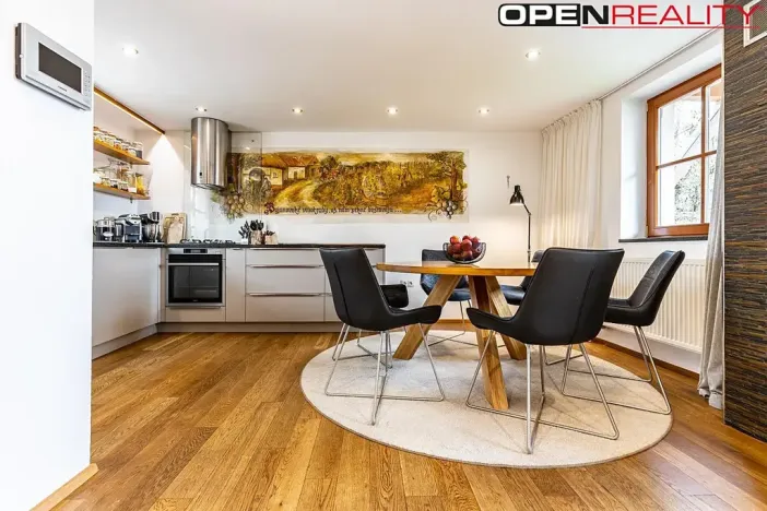 Prodej vícegeneračního domu, Dolní Bojanovice, Vinařská, 367 m2