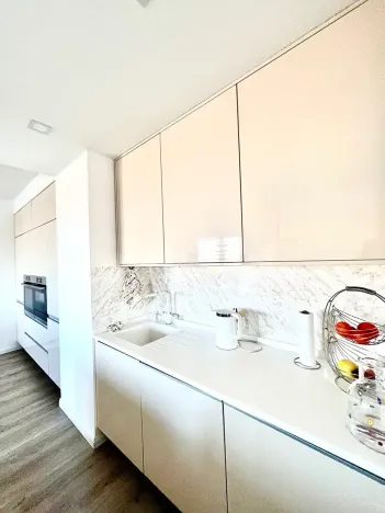 Pronájem bytu 4+kk, Praha - Strašnice, Zvěřinova, 117 m2