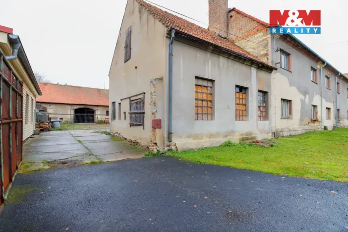 Prodej rodinného domu, Černiv, 320 m2