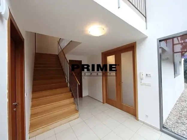Pronájem rodinného domu, Praha - Nebušice, Nebušická, 260 m2