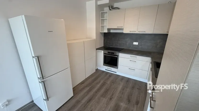 Pronájem bytu 2+kk, Rosice, Karla IV., 54 m2