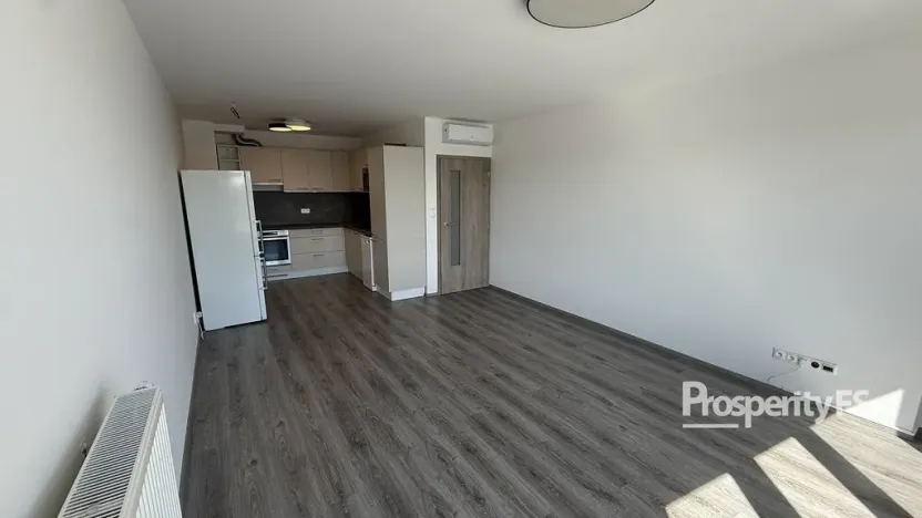 Pronájem bytu 2+kk, Rosice, Karla IV., 54 m2