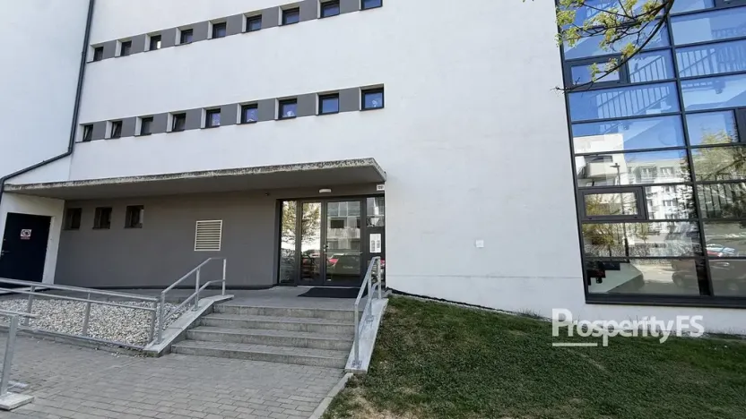 Pronájem bytu 2+kk, Rosice, Karla IV., 54 m2