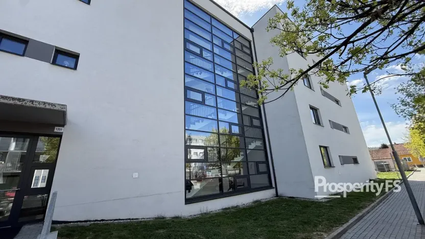 Pronájem bytu 2+kk, Rosice, Karla IV., 54 m2