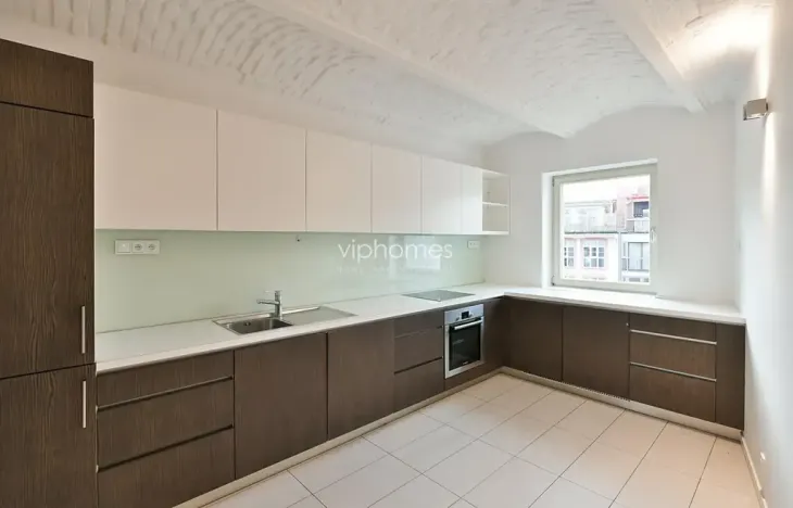 Pronájem bytu 3+1, Praha - Bubeneč, U akademie, 169 m2