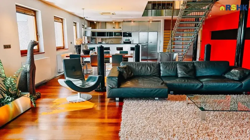 Prodej rodinného domu, Hradec Králové, Petra Jilemnického, 950 m2