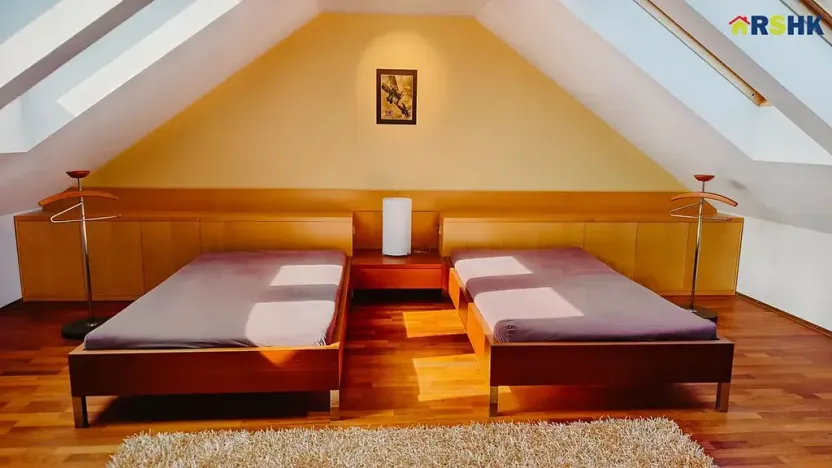 Prodej rodinného domu, Hradec Králové, Petra Jilemnického, 950 m2