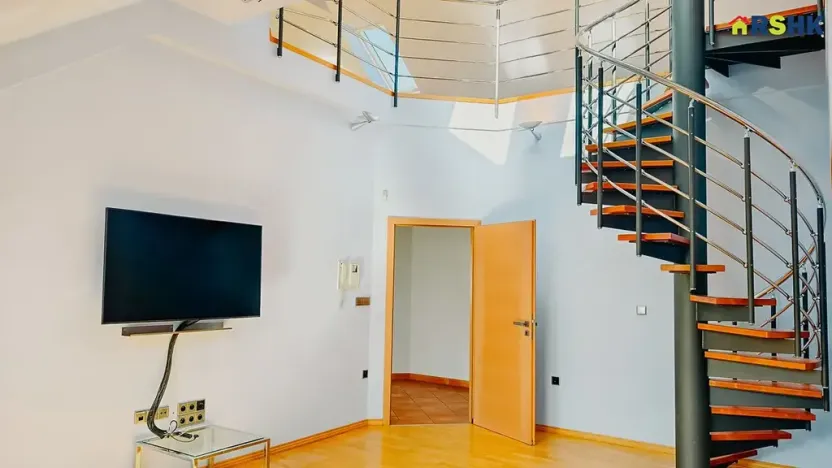 Prodej rodinného domu, Hradec Králové, Petra Jilemnického, 950 m2