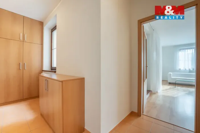 Pronájem bytu 1+kk, Praha - Braník, Na vinohradu, 34 m2