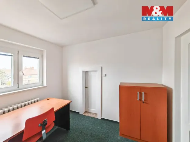 Pronájem kanceláře, Hradec Králové - Slezské Předměstí, Luční, 64 m2