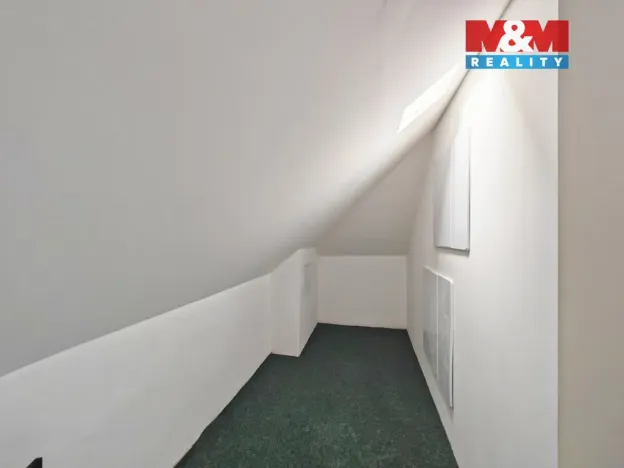 Pronájem kanceláře, Hradec Králové - Slezské Předměstí, Luční, 64 m2