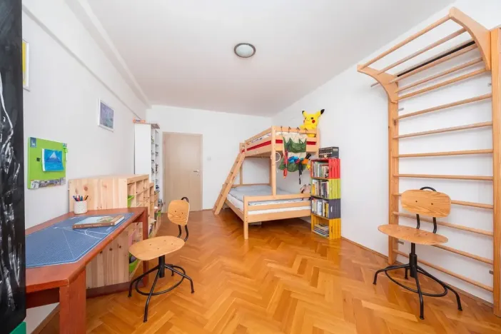 Prodej bytu 3+kk, Pardubice - Zelené Předměstí, Benešovo náměstí, 80 m2