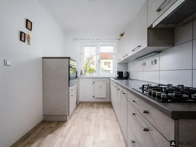 Pronájem bytu 3+1, Pardubice - Zelené Předměstí, Jiránkova, 70 m2