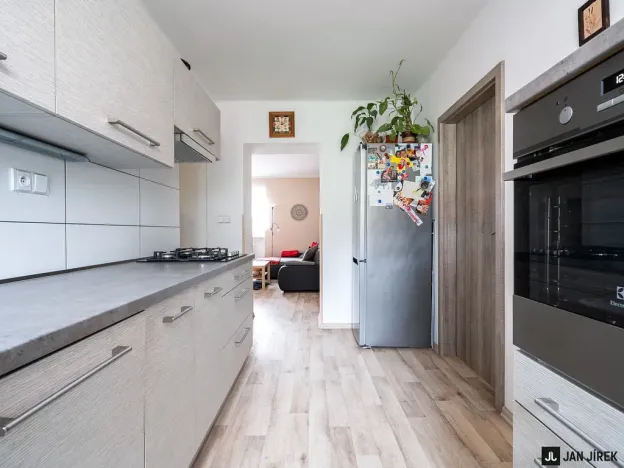 Pronájem bytu 3+1, Pardubice - Zelené Předměstí, Jiránkova, 70 m2