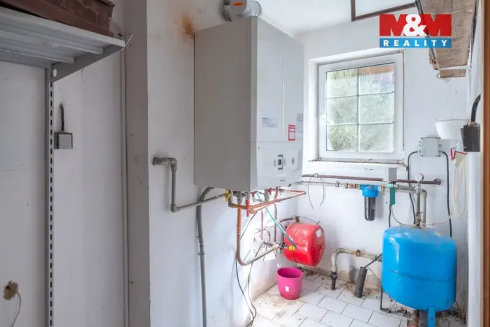 Prodej rodinného domu, Hajany, 285 m2