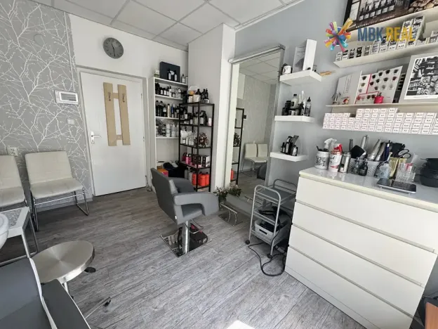 Pronájem kanceláře, Brno, Starobrněnská, 16 m2