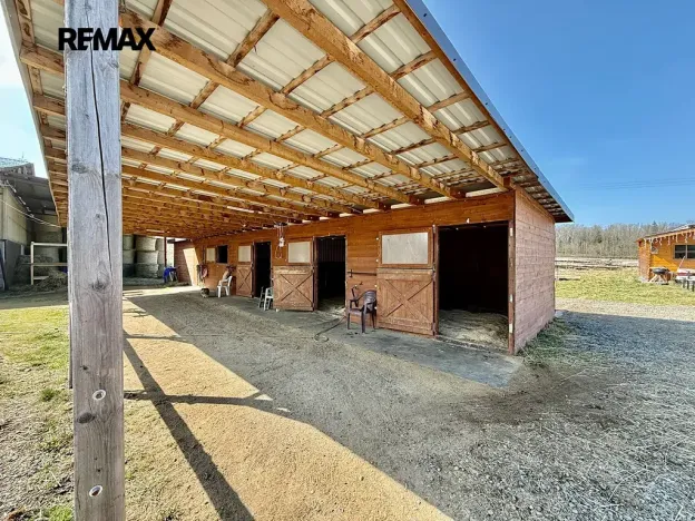 Prodej zemědělského objektu, Spálené Poříčí, 1300 m2