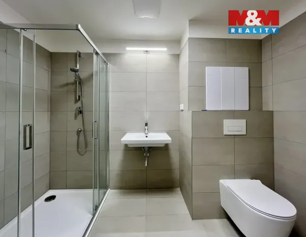 Prodej bytu 1+kk, Zlín, Nad Stráněmi, 34 m2