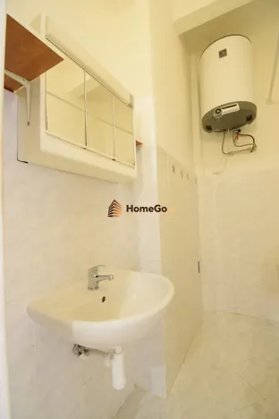 Pronájem bytu 2+1, Praha - Nusle, U gymnázia, 54 m2