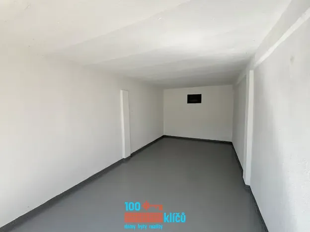 Pronájem garáže, Praha - Braník, Vrbova, 19 m2
