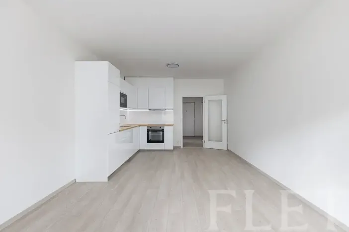 Pronájem bytu 1+kk, Praha - Vysočany, Gerstelova, 38 m2