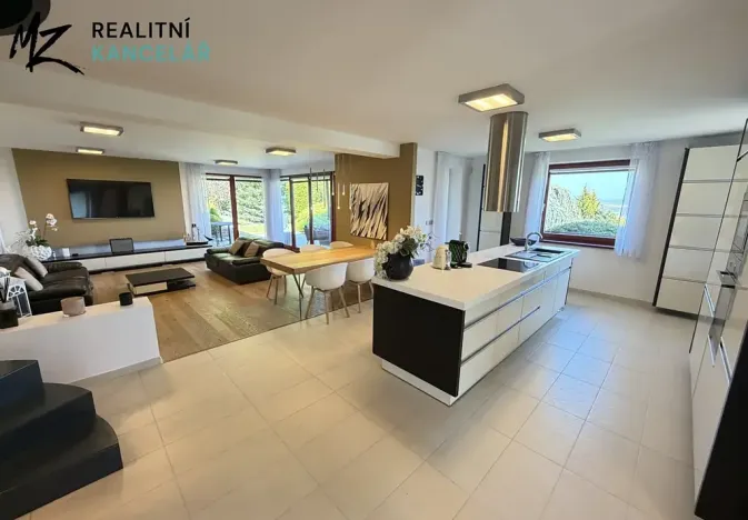 Prodej rodinného domu, Slatinky, 258 m2