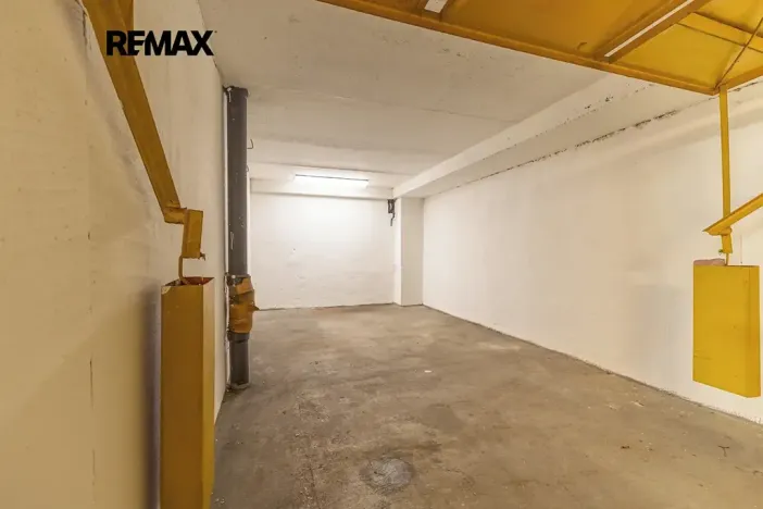 Prodej garáže, Praha - Liboc, Navigátorů, 19 m2