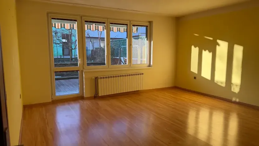 Prodej rodinného domu, Hrušovany nad Jevišovkou, 300 m2