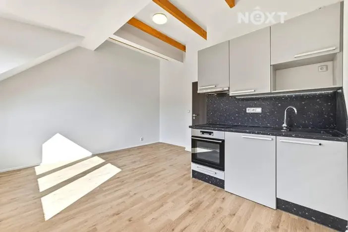 Prodej bytu 1+kk, Praha - Libeň, V zahradách, 26 m2