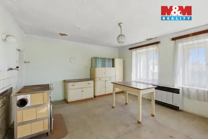 Prodej zemědělské usedlosti, Kněževes, Pražská, 90 m2