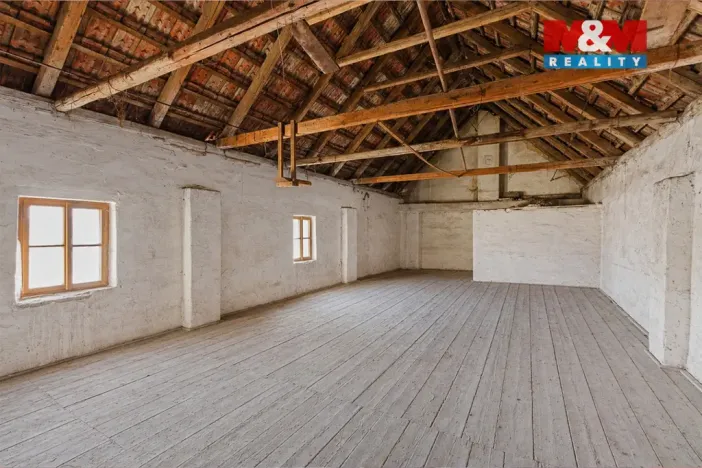 Prodej zemědělské usedlosti, Kněževes, Pražská, 90 m2