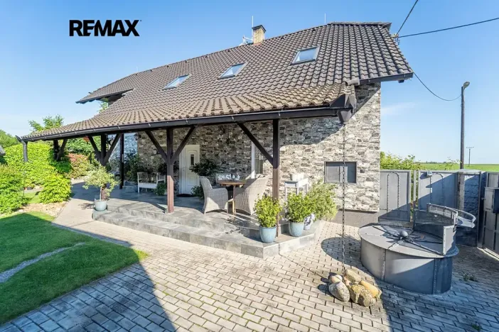 Prodej rodinného domu, Chrášťany, 175 m2