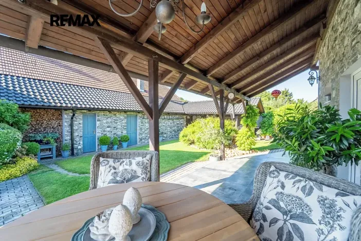 Prodej rodinného domu, Chrášťany, 175 m2