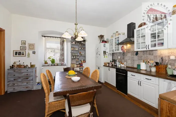 Prodej rodinného domu, Rabí, 325 m2