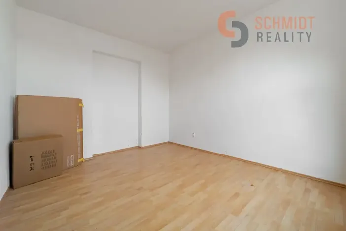 Prodej obchodního prostoru, Břeclav, 17. listopadu, 900 m2