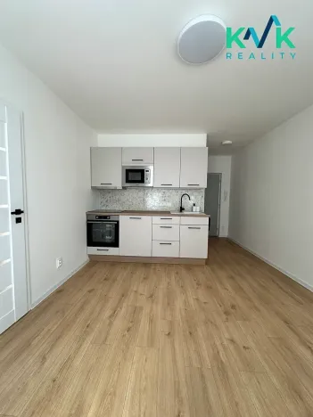 Prodej bytu 1+1, Karlovy Vary, Úvalská, 36 m2