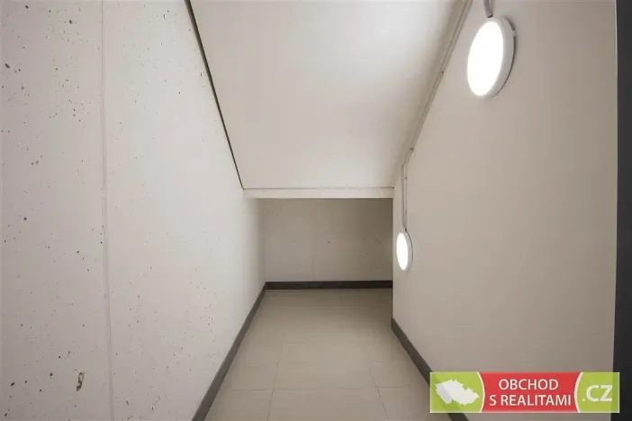 Pronájem bytu 2+kk, Praha, Hodkovická, 63 m2