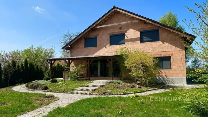 Prodej rodinného domu, Ivaň, 319 m2