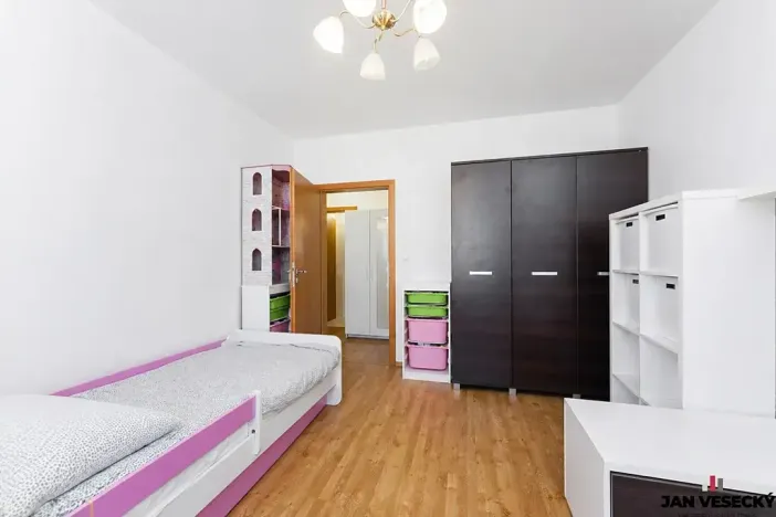 Prodej bytu 3+kk, Praha - Třeboradice, Špeciánova, 74 m2