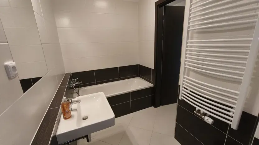 Pronájem bytu 2+kk, Praha - Dolní Měcholupy, Honzíkova, 43 m2