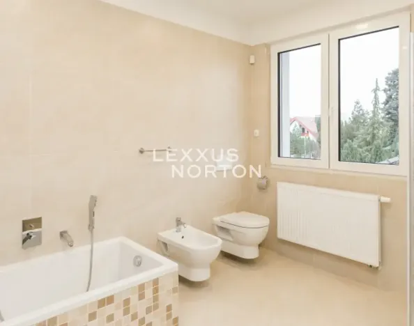 Pronájem vily, Praha, Ke smrčině, 260 m2