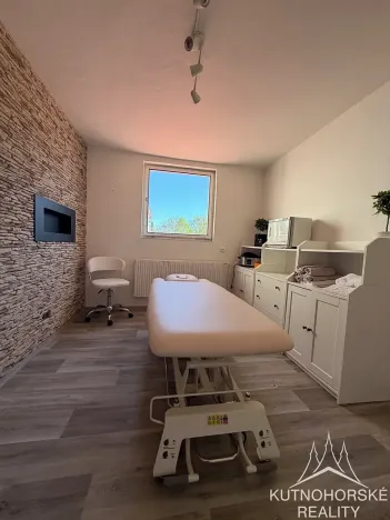 Pronájem obchodního prostoru, Čáslav, Jana Roháče z Dubé, 11 m2