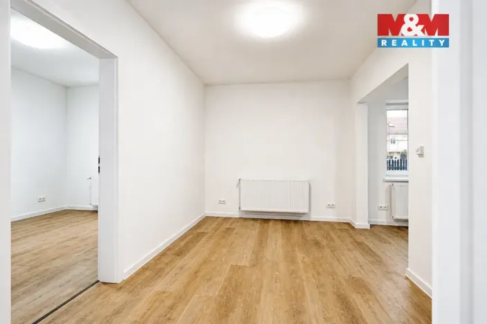 Prodej rodinného domu, Karlovy Vary - Tašovice, Česká, 200 m2