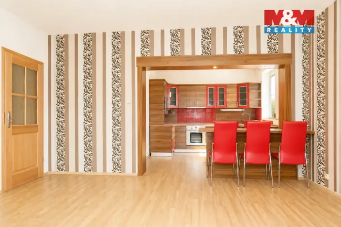 Prodej rodinného domu, Karlovy Vary - Tašovice, Česká, 200 m2