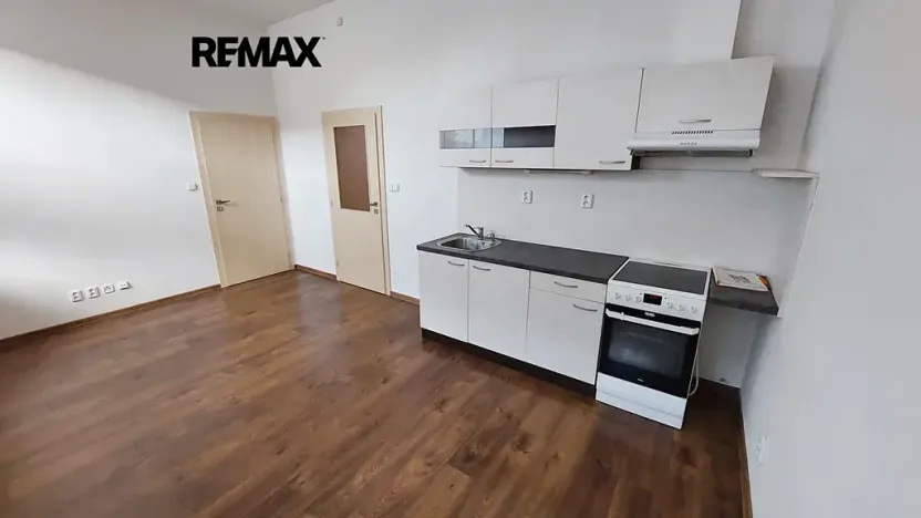 Pronájem bytu 2+kk, Rousínov, 41 m2