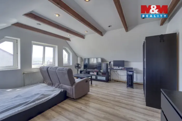 Prodej rodinného domu, Bavoryně, 127 m2