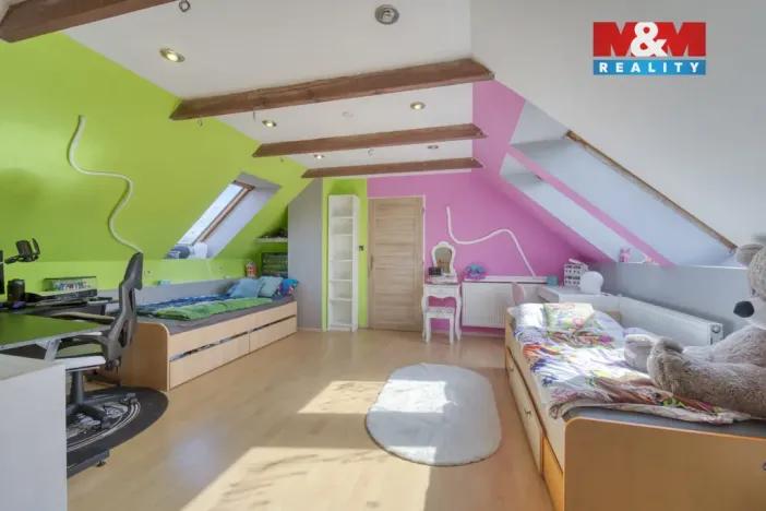 Prodej rodinného domu, Bavoryně, 127 m2
