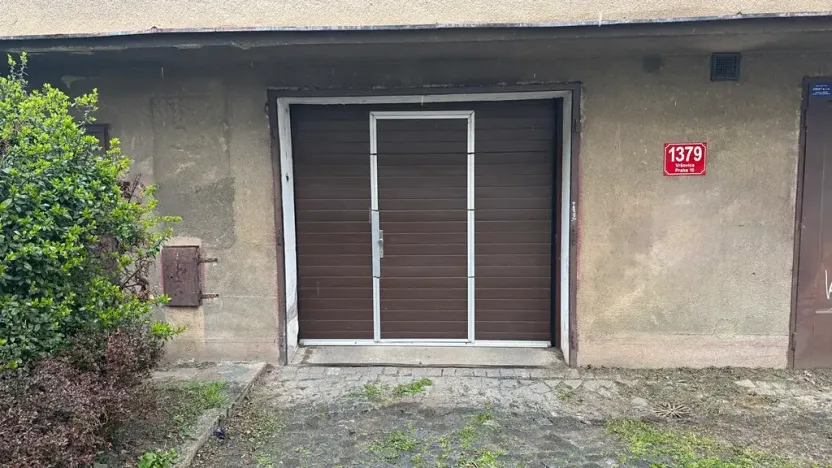 Prodej garáže, Praha - Vršovice, Na stezce, 11 m2