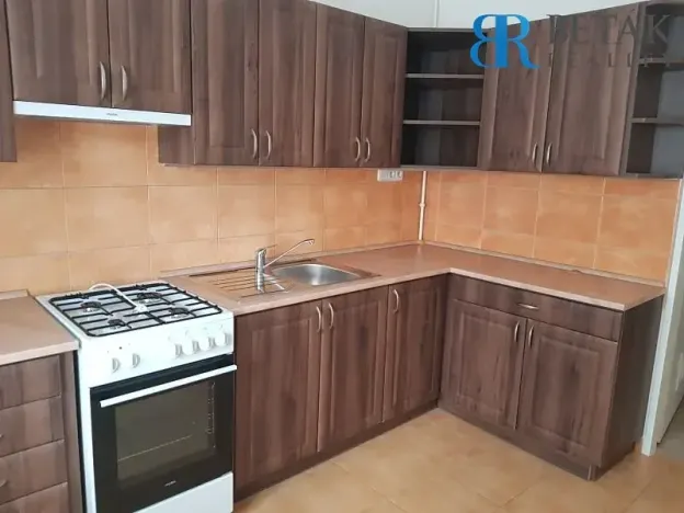 Pronájem bytu 2+1, Přerov, Komenského, 72 m2